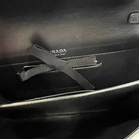 PRADA SAFFIANO LEATHER ENVELOPE BAG - Picture 4 of 12